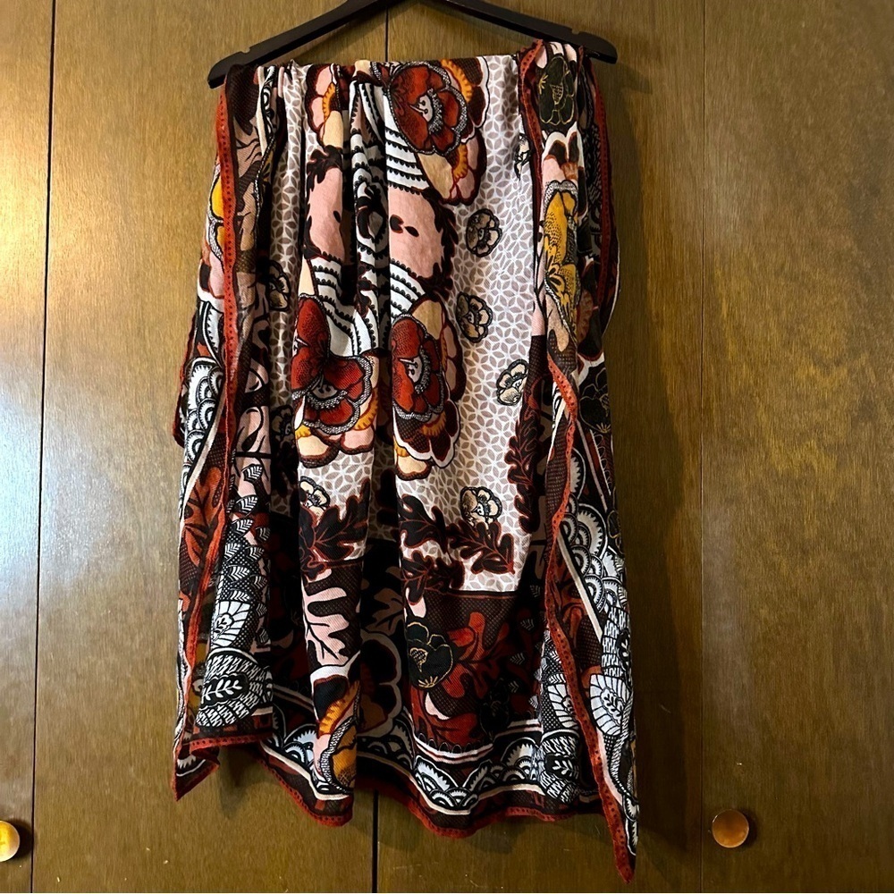 H&M Large Square Multi-coloured Floral Leaves Red Orange Gold Scarf - Picture 2 of 9